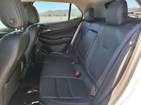 Used 2020 Buick Encore GX Essence w/ Experience Buick Package FWD image 18