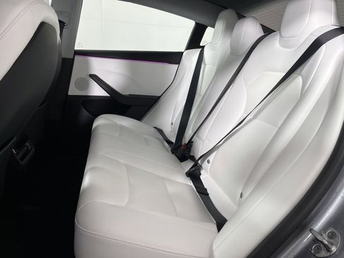 Used 2025 Tesla Model 3 Long Range image 33