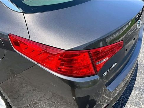 Used 2011 Kia Optima EX FWD image 27