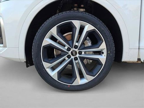Used 2021 Audi Q5 2.0T Premium Plus w/ Premium Plus Package image 25