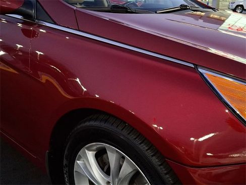 Used 2012 Hyundai Sonata Limited w/ Navigation Pkg image 11