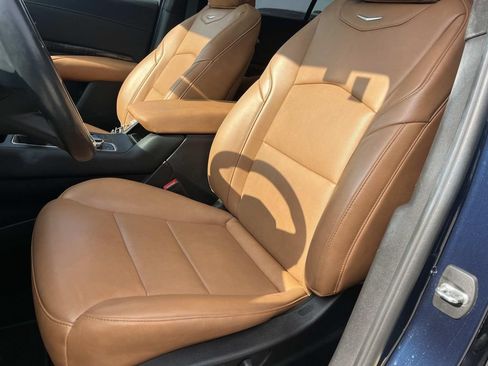 Used 2021 Cadillac XT4 Premium Luxury FWD image 34