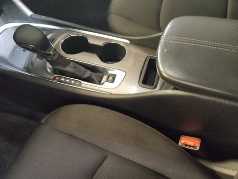 Used 2022 Chevrolet Malibu LT FWD image 26