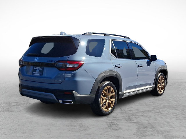 Used 2024 Honda Pilot Touring image 6