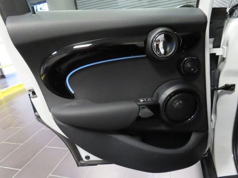 Used 2023 MINI Cooper S image 11