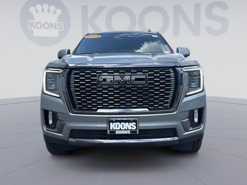 Used 2024 GMC Yukon Denali Ultimate AWD/4WD image 11