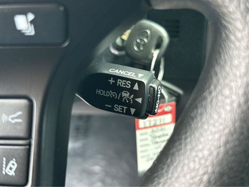 Used 2021 Toyota Tacoma SR RWD image 30