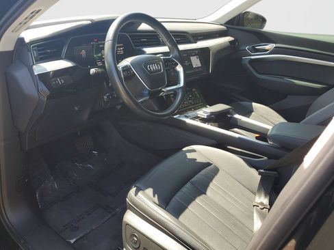 Used 2024 Audi Q8 e-tron Premium Plus AWD/4WD image 19