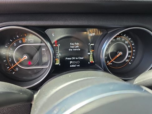 Used 2021 Jeep Gladiator Overland AWD/4WD image 18