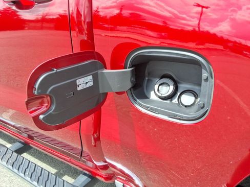 Certified 2024 Chevrolet Silverado 1500 LTZ w/ LTZ Premium Package image 13