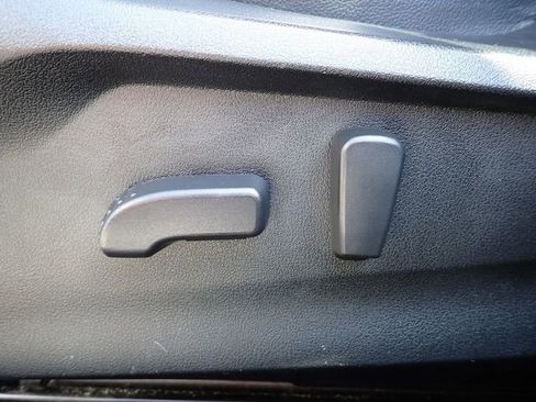 Used 2019 Subaru Crosstrek 2.0i Limited image 21