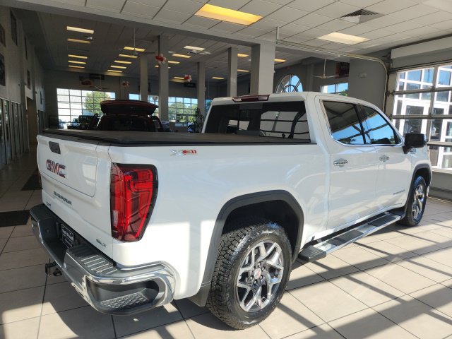 Used 2024 GMC Sierra 1500 SLT w/ SLT Premium Plus Package AWD/4WD image 17