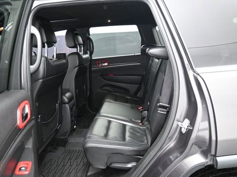 Used 2018 Jeep Grand Cherokee Limited AWD/4WD image 16