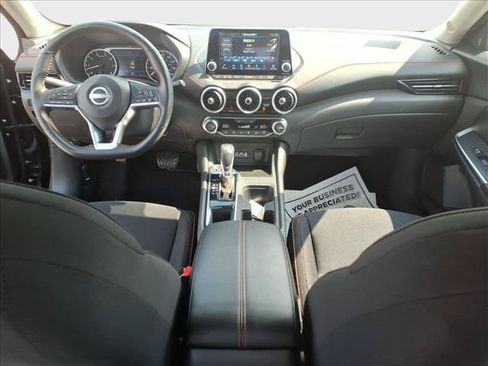 Used 2025 Nissan Sentra SR FWD image 32