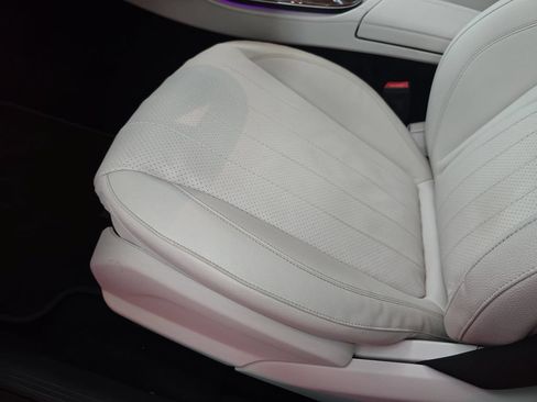 Used 2020 Mercedes-Benz E 350 4MATIC Sedan image 30