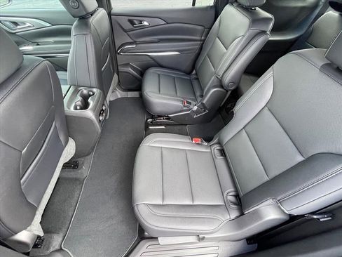 New 2026 Chevrolet Traverse LT FWD image 23