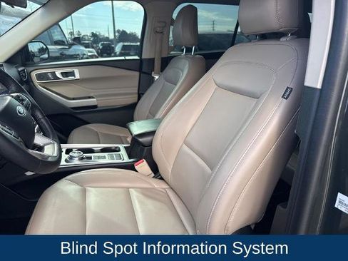 Certified 2024 Ford Explorer XLT w/ Equipment Group 202A image 10