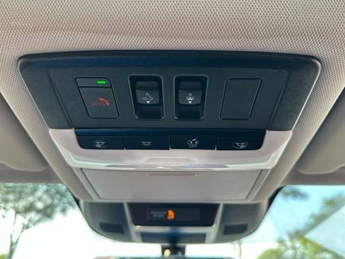 Certified 2023 Nissan Rogue SL w/ SL Premium Package AWD/4WD image 33