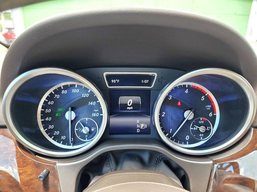 Used 2015 Mercedes-Benz ML 250 BlueTEC 4MATIC image 16