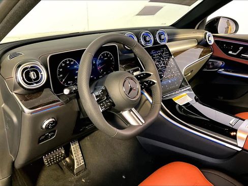 New 2026 Mercedes-Benz GLC 300 4MATIC image 9