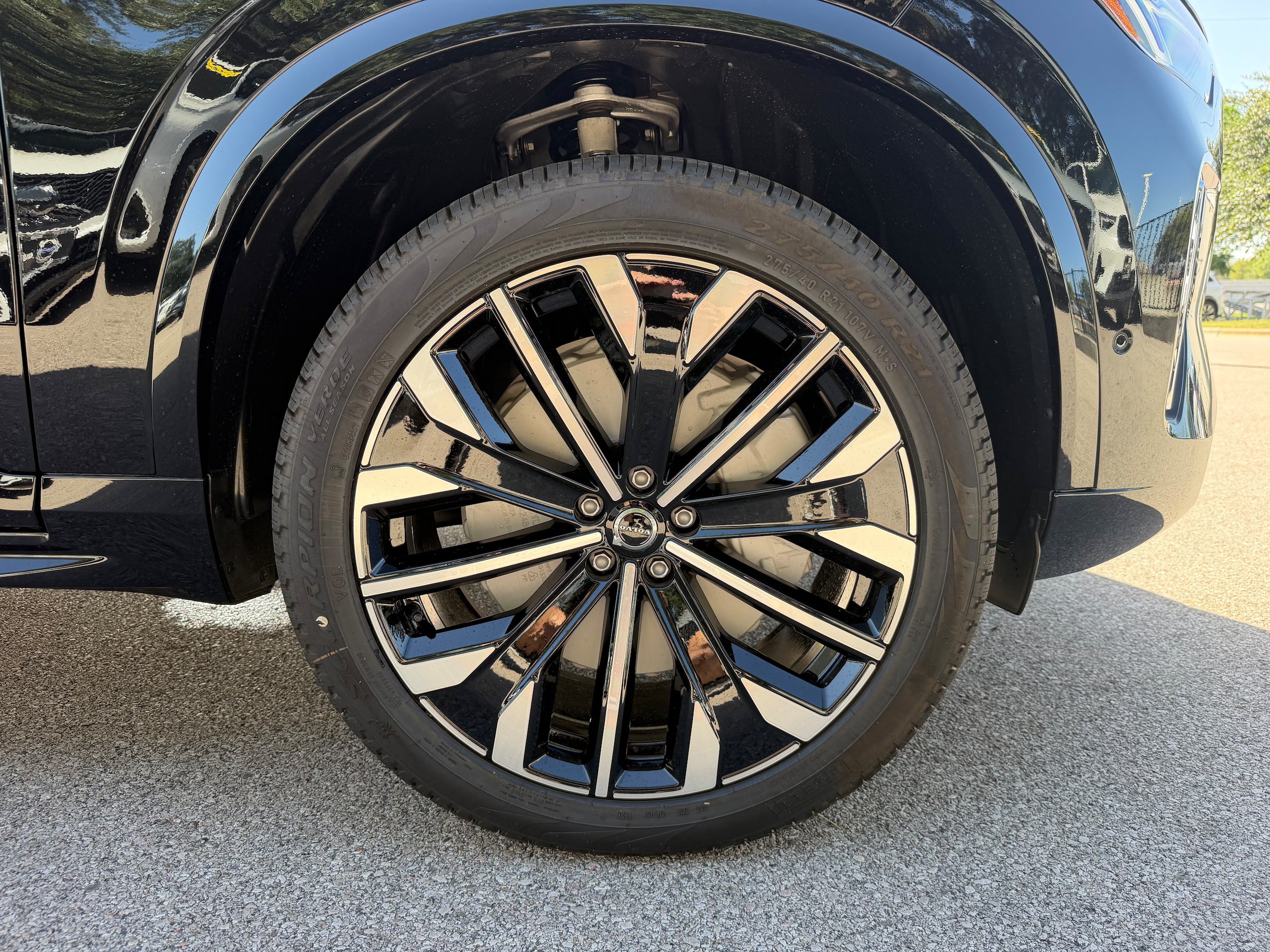 New 2026 Volvo XC90 T8 Plus w/ Protection Package AWD/4WD image 7