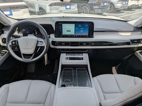 New 2026 Lincoln Aviator Reserve RWD image 17