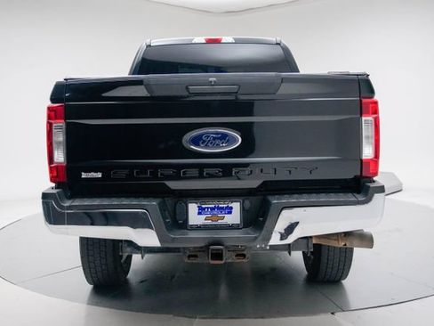 Used 2018 Ford F250 XLT w/ Snow Plow Prep Package AWD/4WD image 5