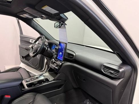 Used 2021 Ford Explorer ST w/ Equipment Group 401A AWD/4WD image 25