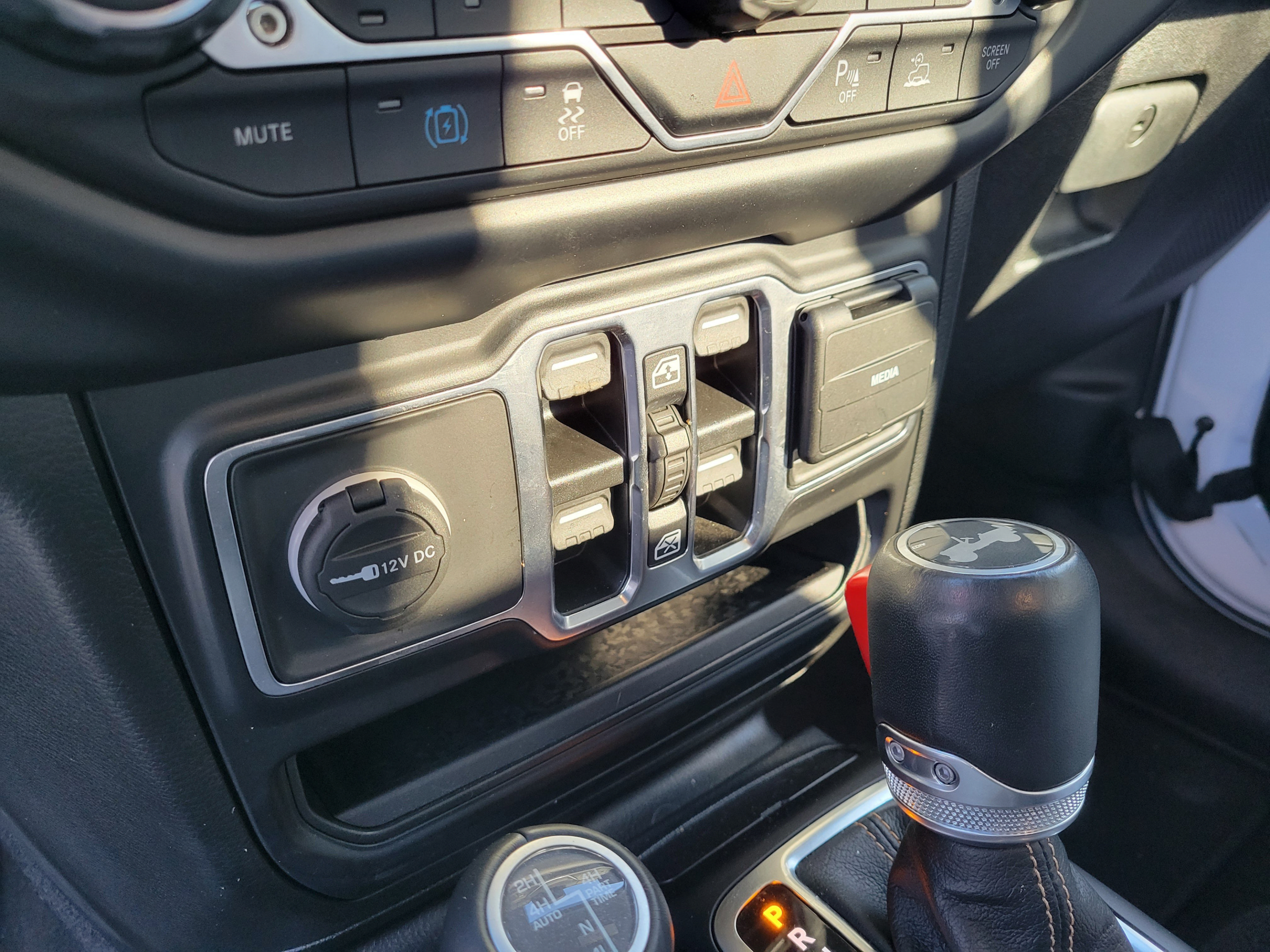 Certified 2021 Jeep Wrangler Unlimited Sahara AWD/4WD image 18
