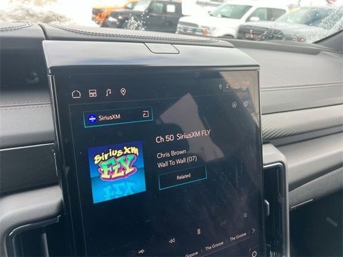 Used 2025 GMC Yukon AT4 image 13