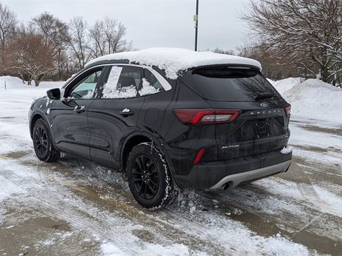 Used 2023 Ford Escape Active w/ Tech Pack #2 image 5