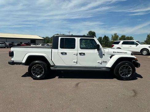Used 2020 Jeep Gladiator Overland AWD/4WD image 34