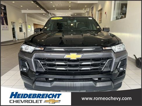 Certified 2024 Chevrolet Colorado LT w/ LT Convenience Package II AWD/4WD image 38