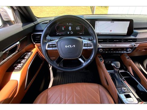Used 2025 Kia Telluride EX X-Line AWD/4WD image 5