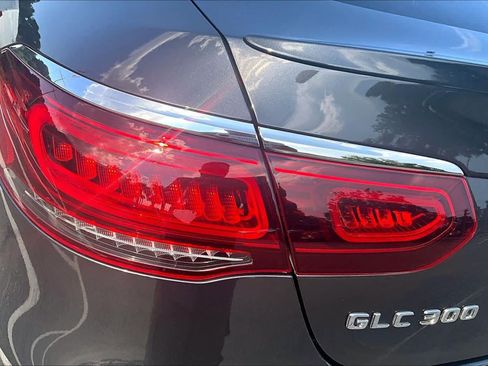 Used 2020 Mercedes-Benz GLC 300 4MATIC Coupe image 29