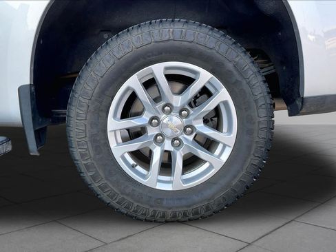 Used 2020 Chevrolet Silverado 1500 LT w/ Texas Edition AWD/4WD image 12