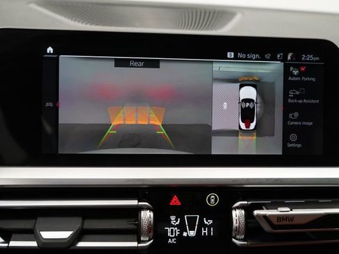 Used 2023 BMW M4 xDrive Competition image 31