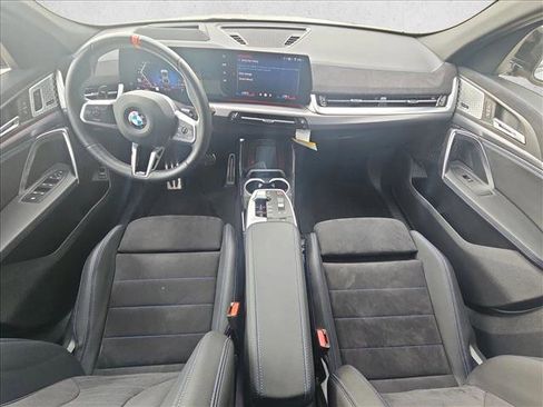 Used 2025 BMW X2 M35i AWD/4WD image 17