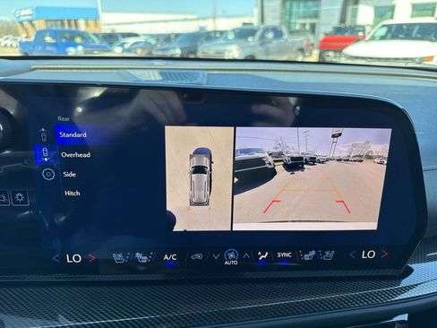 New 2026 Chevrolet Traverse High Country image 25