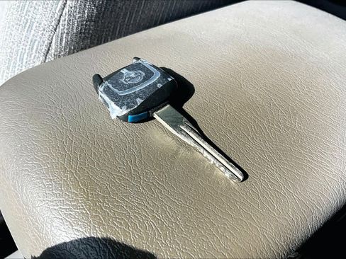 Used 2001 Nissan Altima GXE image 14