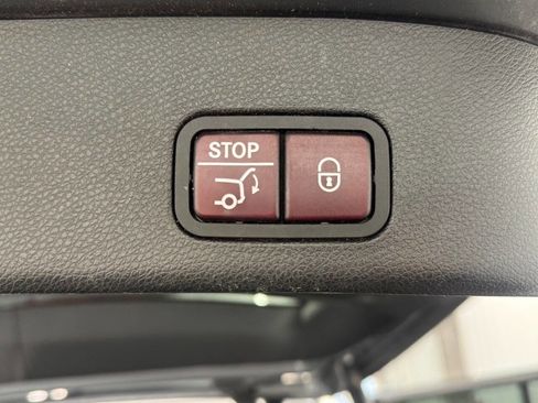 Used 2018 Mercedes-Benz GLS 450 4MATIC image 18