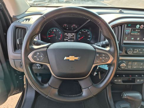 Used 2015 Chevrolet Colorado Z71 AWD/4WD image 16