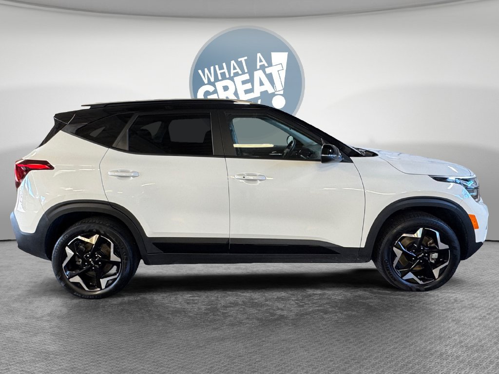 Certified 2025 Kia Seltos S AWD/4WD image 2