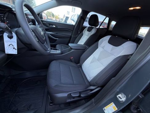 New 2026 Chevrolet Trax LS w/ LS Convenience Package FWD image 18