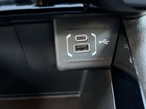 New 2026 Jeep Compass Latitude AWD/4WD image 24