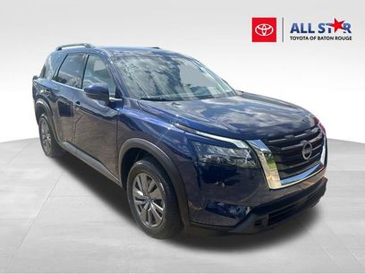 Used 2025 Nissan Pathfinder SV