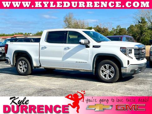 Used 2025 GMC Sierra 1500 SLT image 1