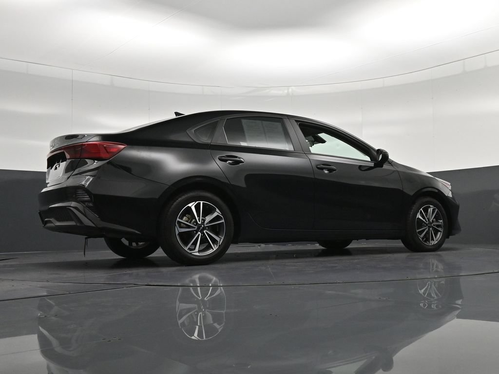 Used 2024 Kia Forte LXS w/ LXS Technology Package FWD image 27