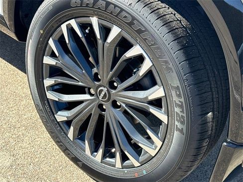 New 2026 Nissan Rogue Platinum w/ Tech Package image 11