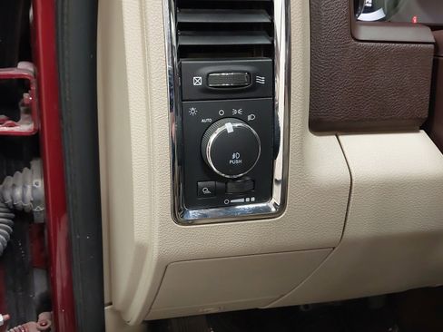 Used 2015 RAM 2500 Laramie image 31